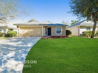 711 Bellshire Dr, Orange Park, FL 32065