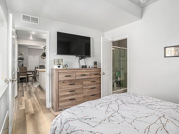 4th image of 7775 5th St Unit 2