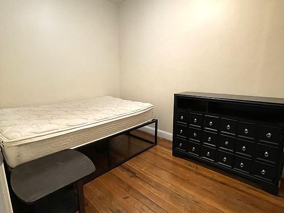 3rd image of 103 Orleans St #3