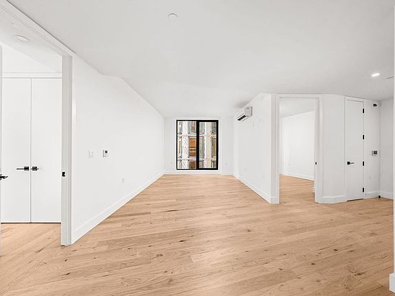 5th image of 570 Fulton St #5H