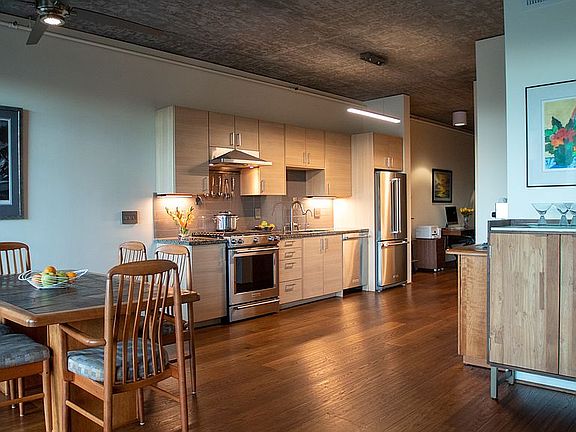 Kitchen/Dining