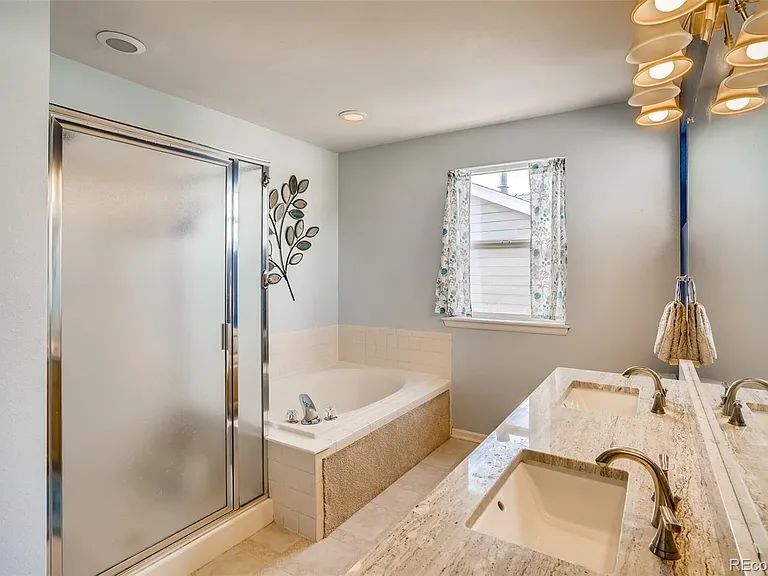 6042 S Ventura Ct — Photo 5