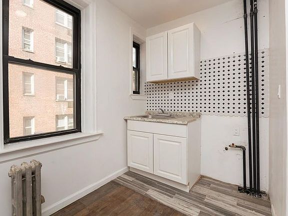2nd image of 14018 Ash Ave APT 3G