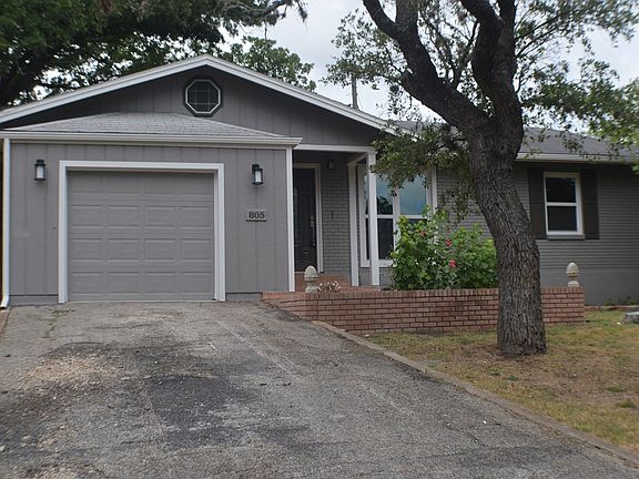 2nd image of 805 Bluebonnet Dr