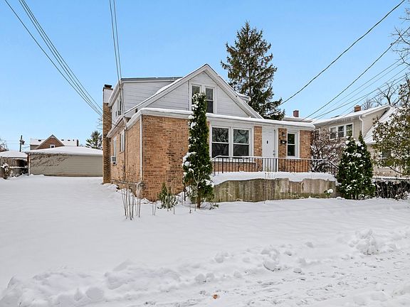 3rd image of 233 Llewellyn Ave APT 2