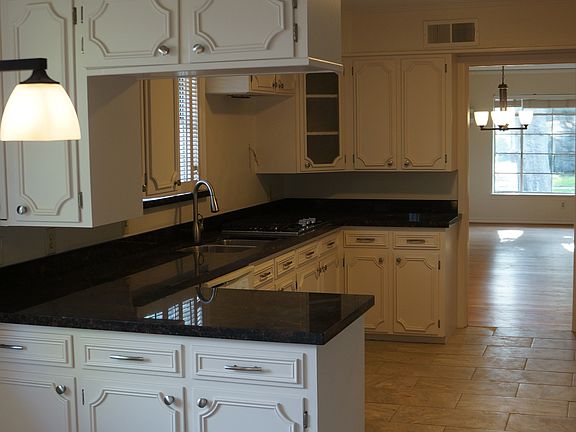 4th image of 6117 Saratoga Cir