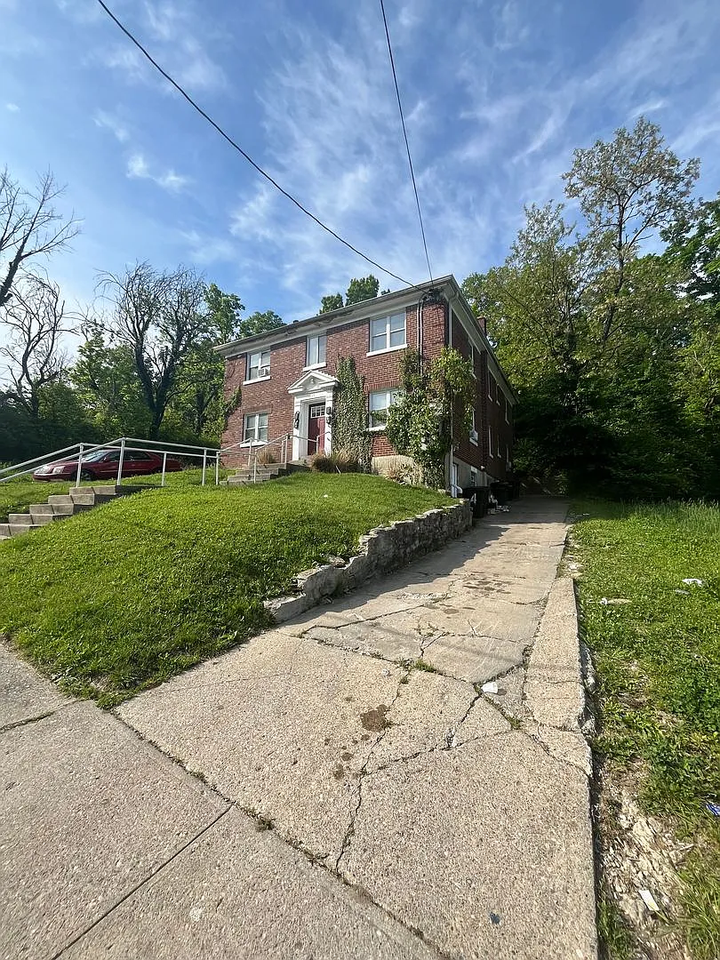 Building Photo - 3065 Bracken Woods Ln