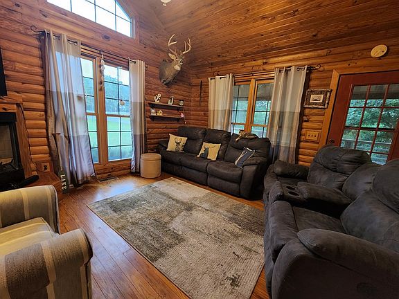 5th image of 10035 Wildflower Dr