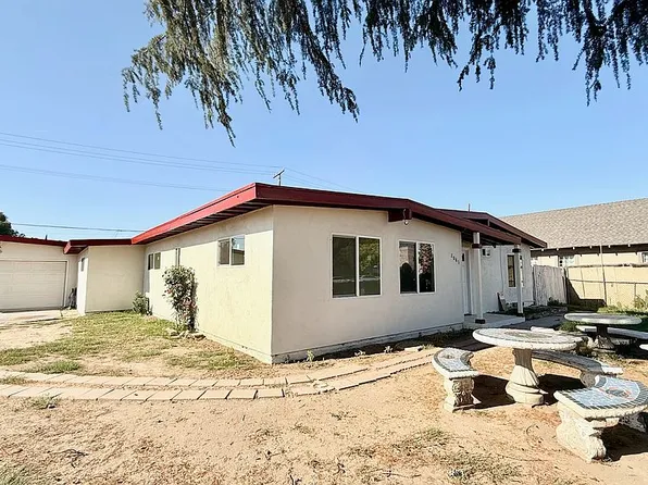 2065 W Orange Grove Ave, Pomona, CA 91768