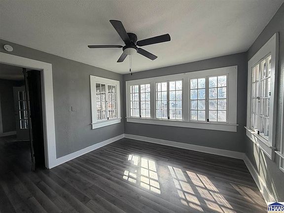 4th image of 2266 Warren St