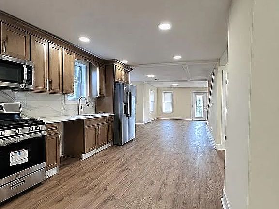 2nd image of 1019 N Broad St