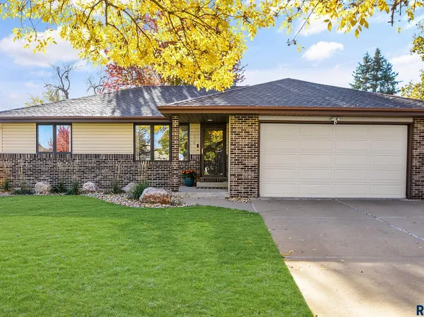 1514 S Raymond Cir, Sioux Falls, SD 57106