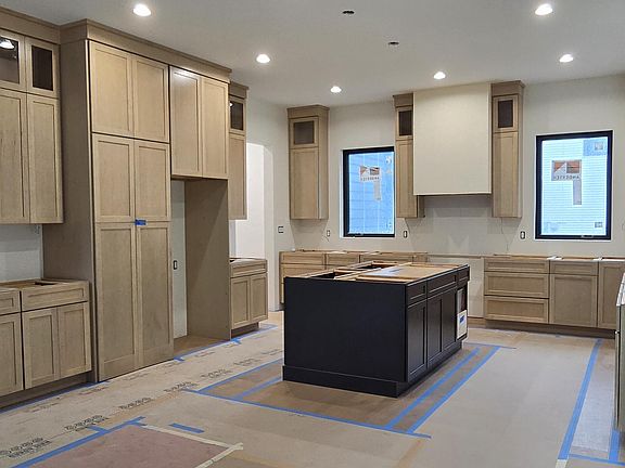 5th image of 85 Eskir Ln