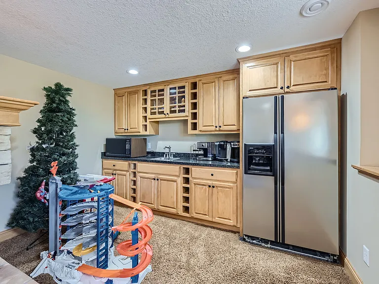 Eagle Valley Dr — Photo 18