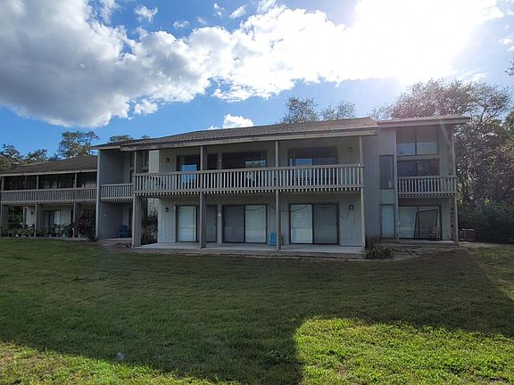 3rd image of 3119 Camelot Dr #1137ab6e7
