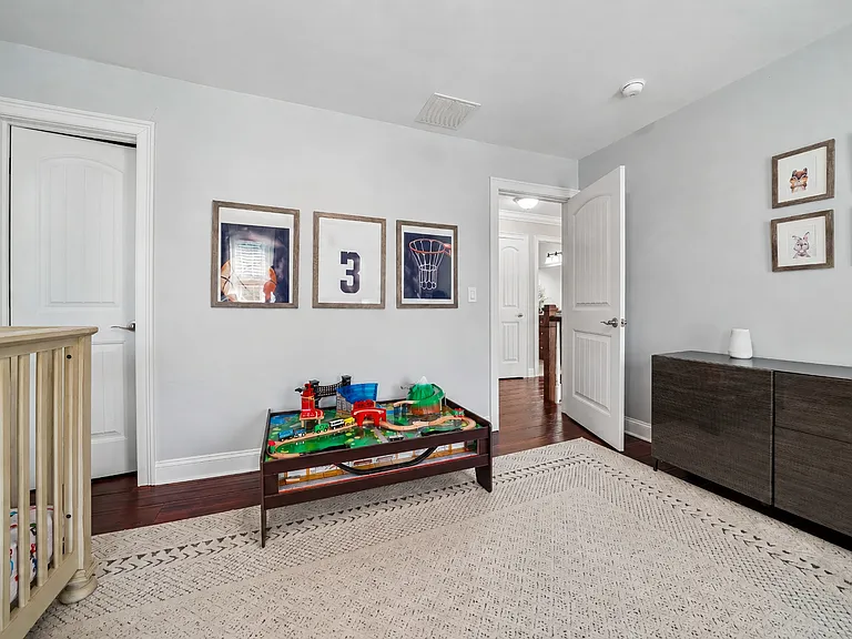 1233 Poplar Ave — Photo 22