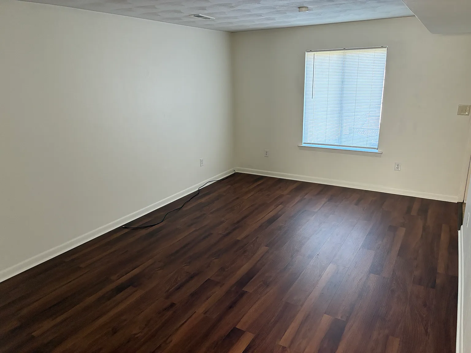 2 bed, 864 sqft, $1,100 — Photo 4