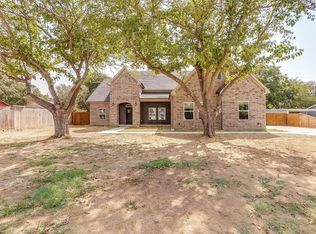 6103 Guilford St, Forest Hill, TX 76119