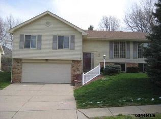15364 Burt St, Omaha, NE 68154