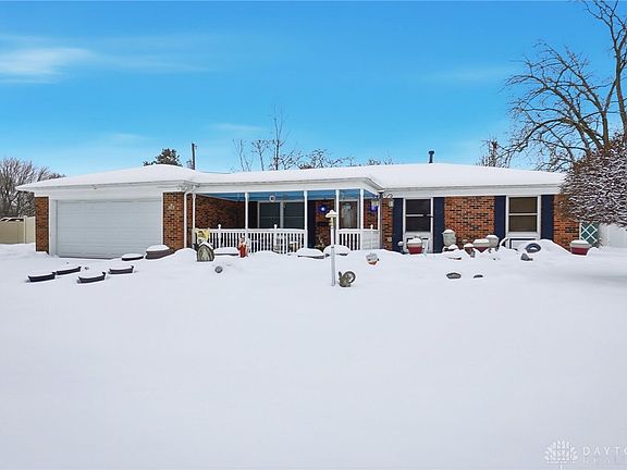 3rd image of 4410 Pennyston Ave