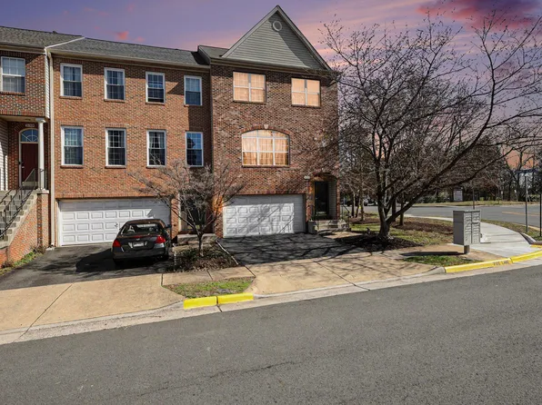 21512 Tamarack Ridge Sq, Sterling, VA 20164