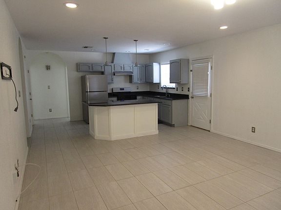 3rd image of 12524 Angie Bombach Ave