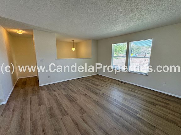 5th image of 3703 Montebello Dr
