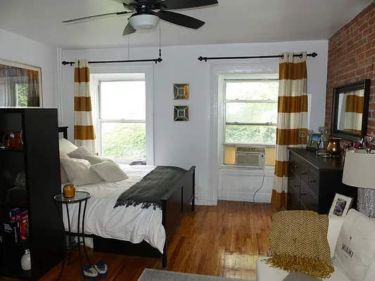 Rented by Immac Realty | media 9