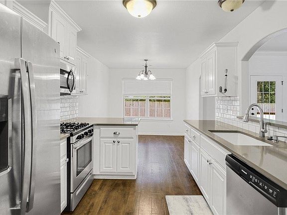 5th image of 2306 W Margaret St