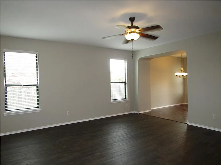 14200 Lake Victor Dr — Photo 42