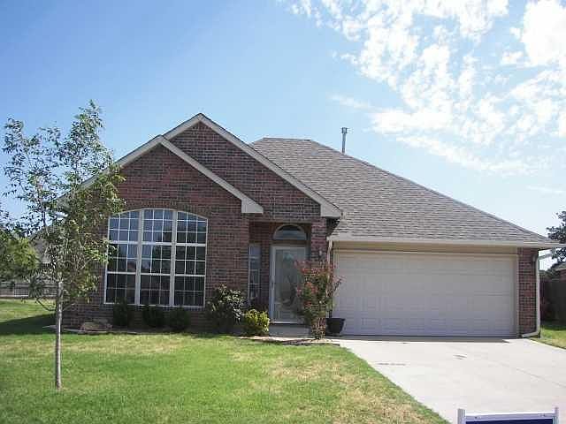 1st image of 1612 Silver Oak Dr