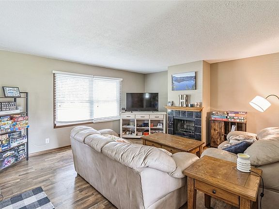 5th image of 801 NW Greenwood St #25