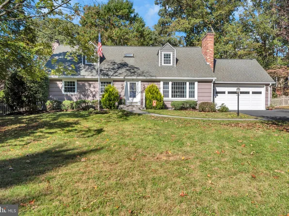2 Saint Andrews Crossover, Severna Park, MD 21146