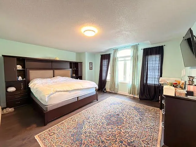 37 Royal Gala Cres #MAIN FLOOR — Photo 9