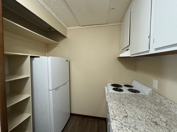 10-64 Hampshire Dr #52