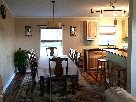 4th image of 6112 Millstone Dr