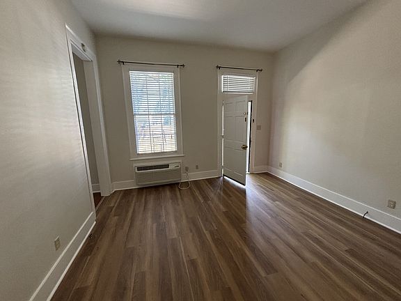 4th image of 4013 Prytania St #C