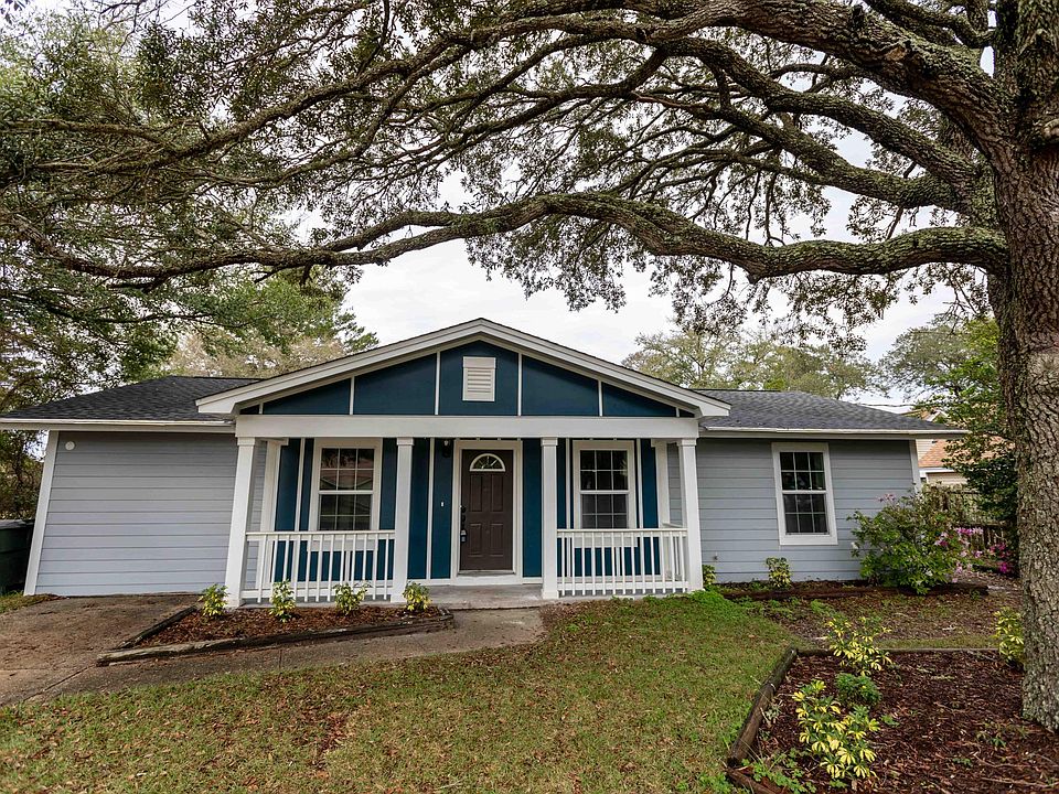1st image of 137 Audrey Cir