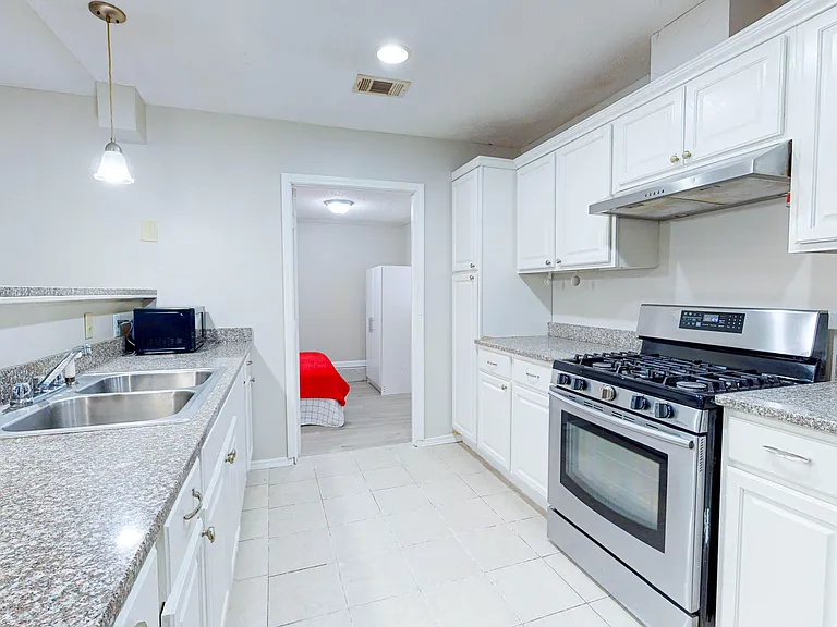 6189 Charring Cross Ct — Photo 6