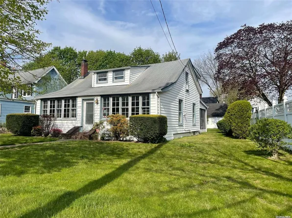 2559 Central Avenue, Baldwin, NY 11510