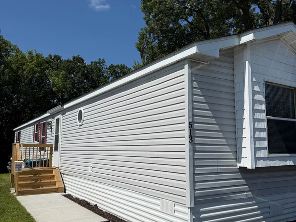 1st Ave, Saint Joseph, MN 56374
