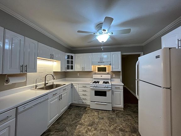 2nd image of 3636 Taliluna Ave APT 532