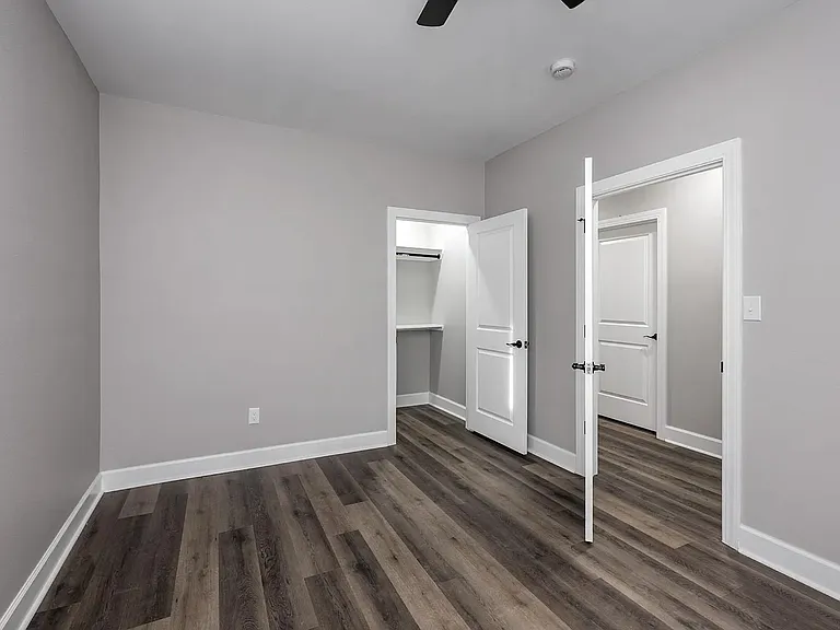 1105 W 24th St — Photo 13
