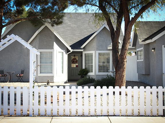 Double Entry Picket Fence