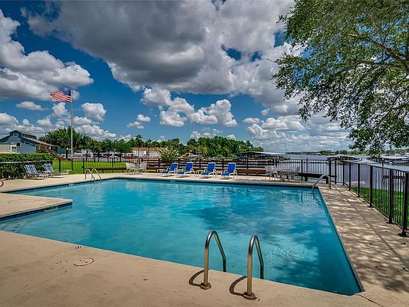 5th image of 15575 Marina Dr Unit 332B