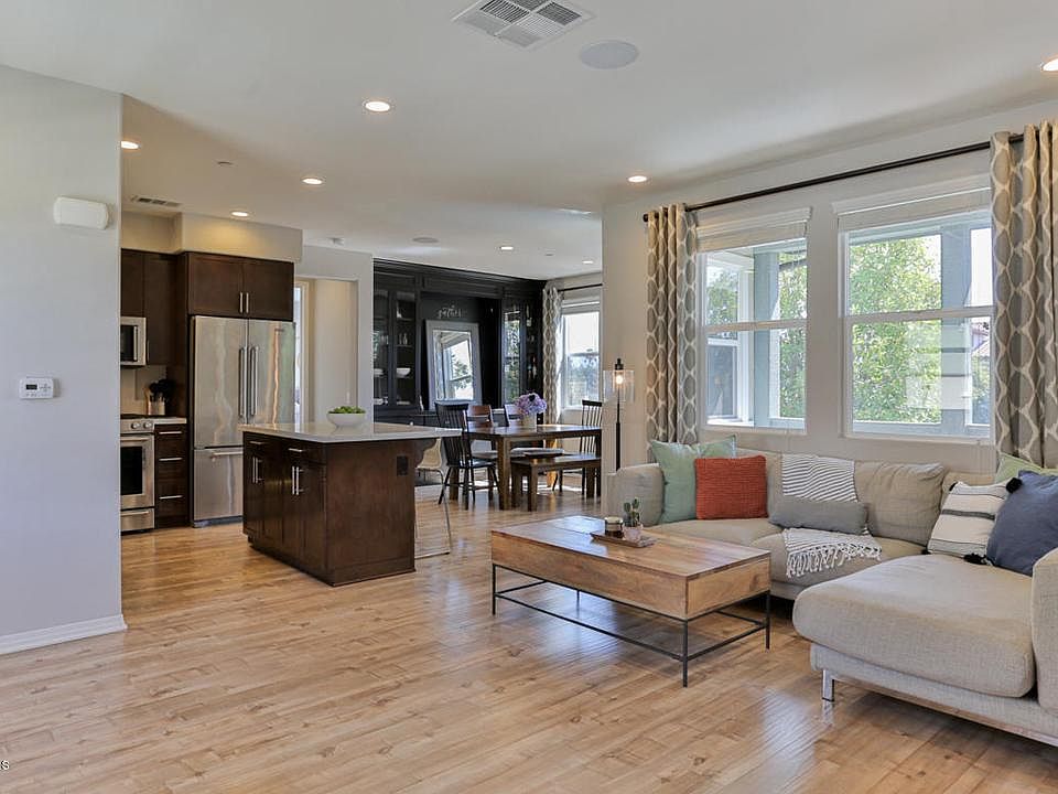 1st image of 275 N Wilson Ave #6