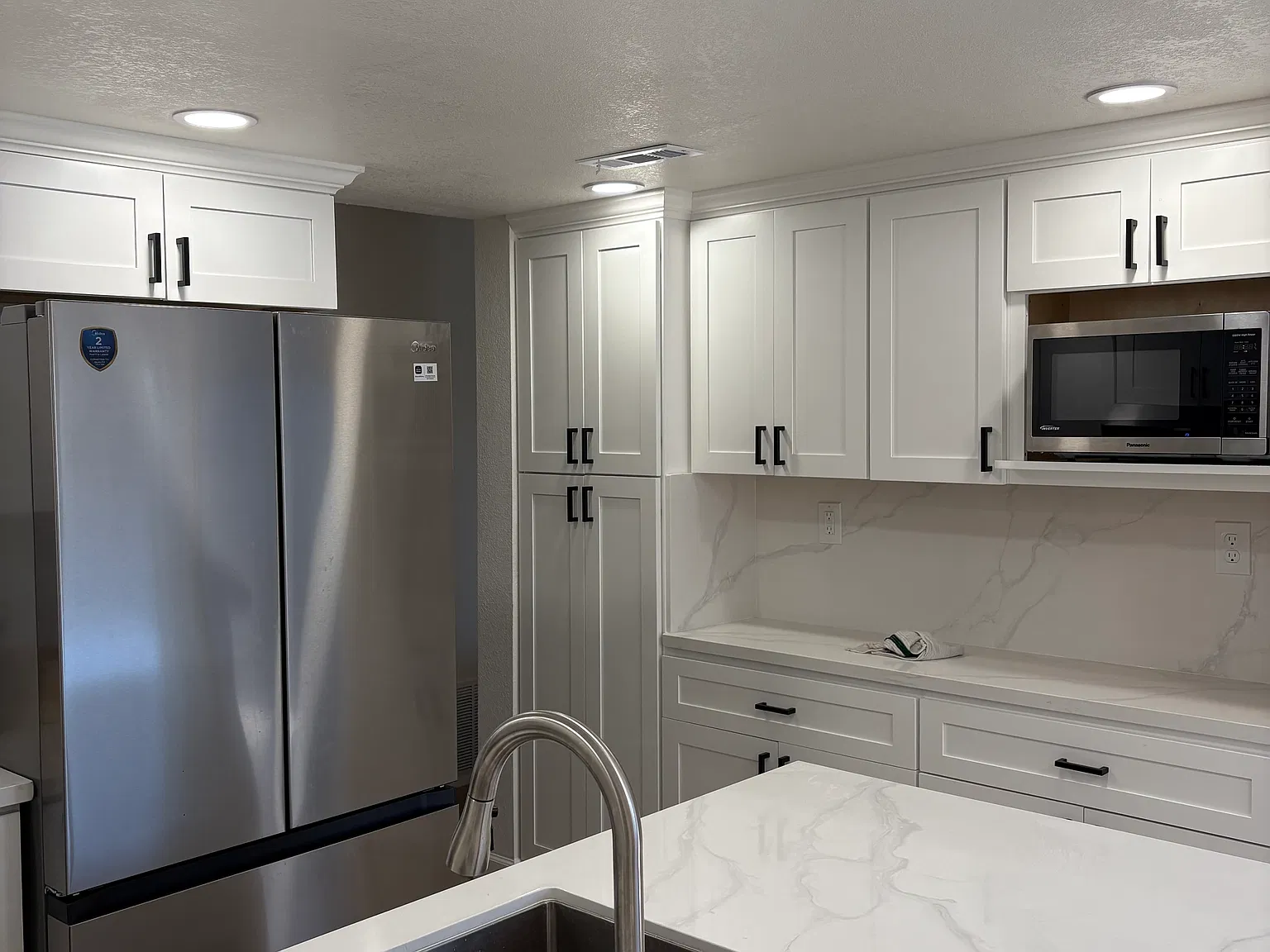 3 bed, 2.5 bath, 1356 sqft, $3,695 — Photo 3