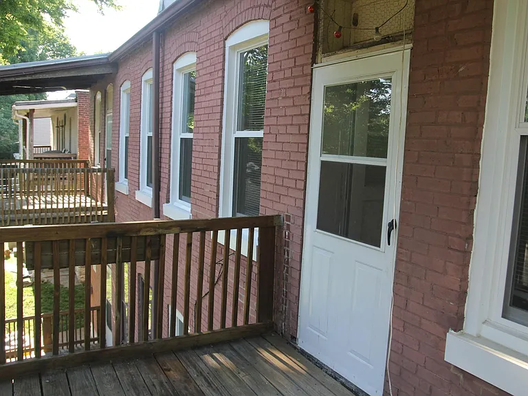 7422 Maple Ave #A — Photo 19