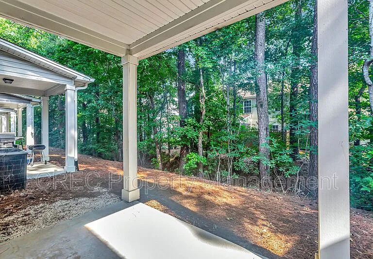 140 Buchanan Cir — Photo 34