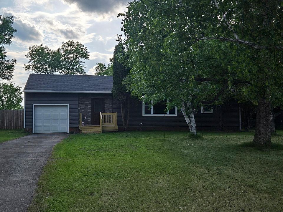 2nd image of 724 Andrews Ave